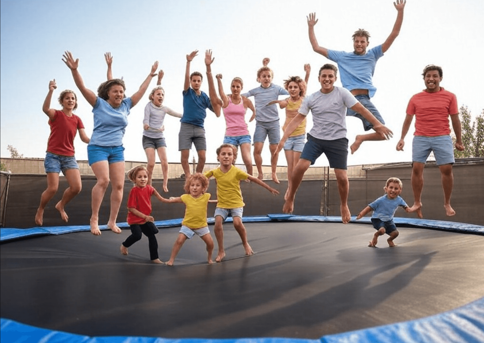 【え、大人も痩せる？】トランポリンの意外なダイエット効果！ストレス解消・体幹強化も！【親子で楽しむ方法】