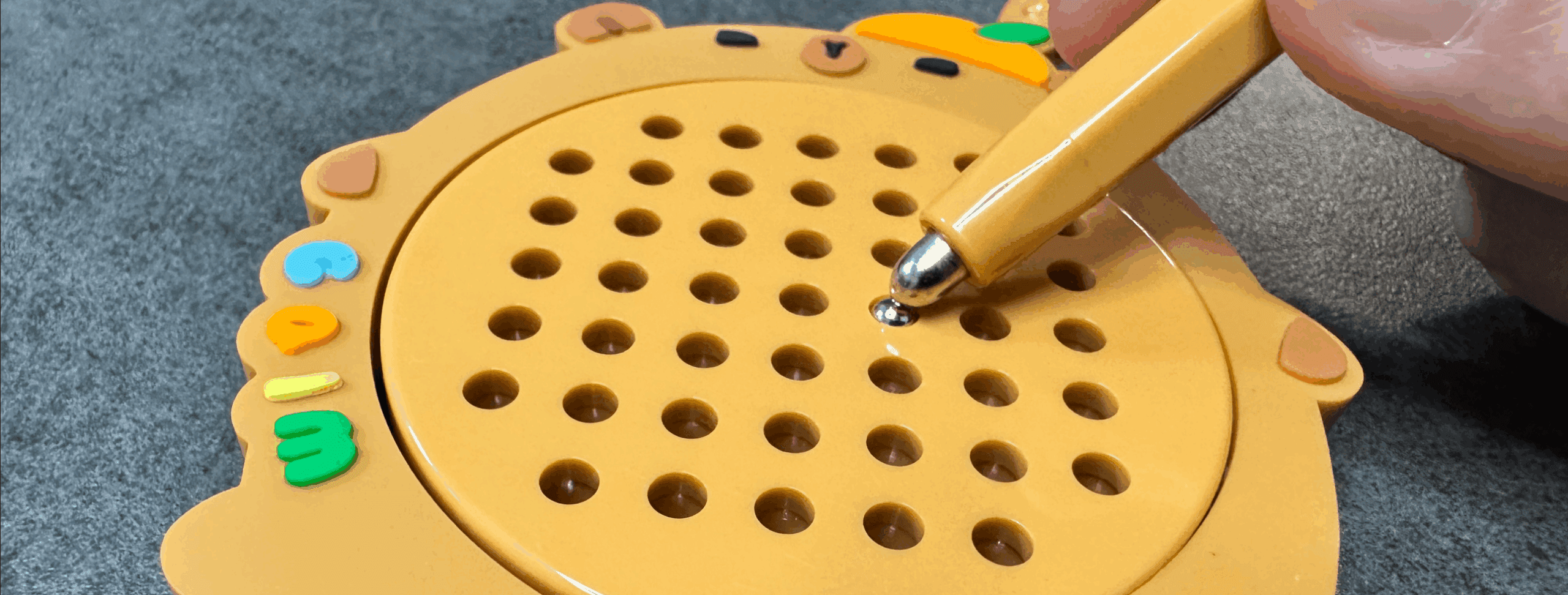 【マグタブ】口コミで人気！静かな魔法のおもちゃは正規品を選ぶべき？マグネフとの違いも解説