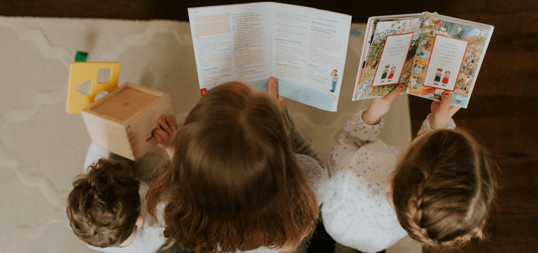 【ロングセラー育児本】読んでよかった！迷えるママ・パパを救うおすすめランキング8冊【2025年版】