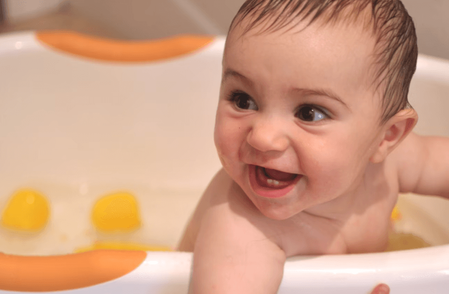 【沐浴剤はよくない？】いらない派だった私がスキナベーブに救われた話｜ベビーソープとの違いも解説