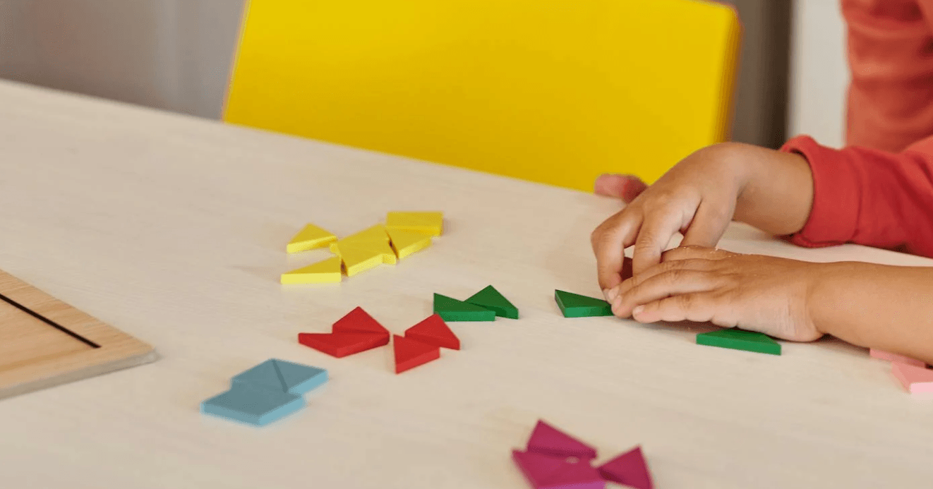 【くもんのタングラム】2歳から小学生まで！効果がすごい「図形脳」を育てる人気パズル4選