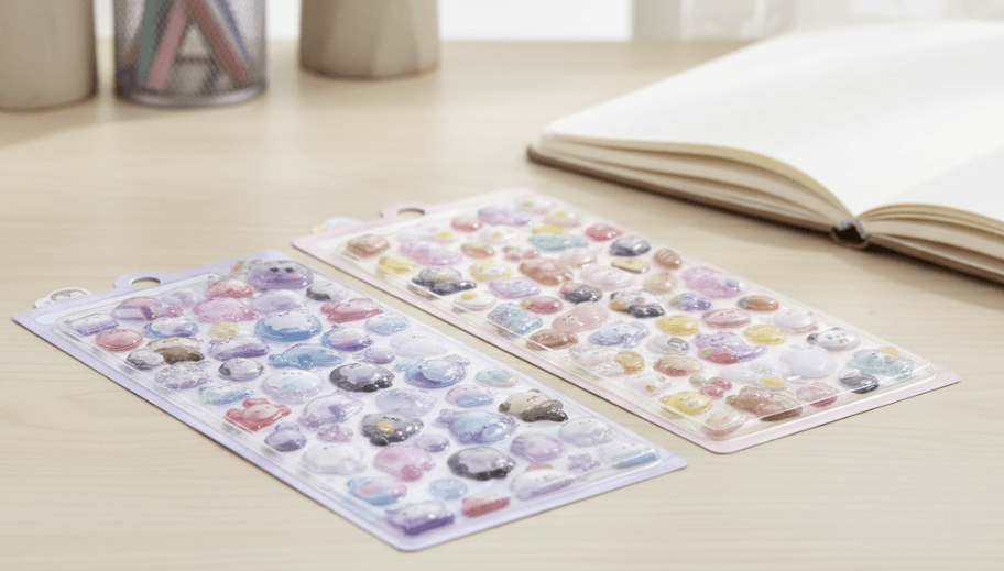 ぷっくりシール再ブーム！懐かしいアレはどこで売ってる？スマホケースの使い道