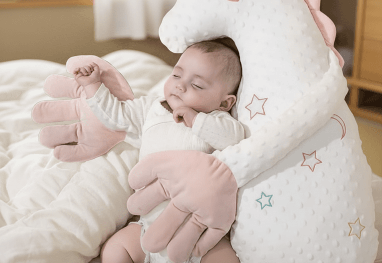 寝かしつけトントンは機械にお任せ？自動トントンするぬいぐるみが神すぎた！