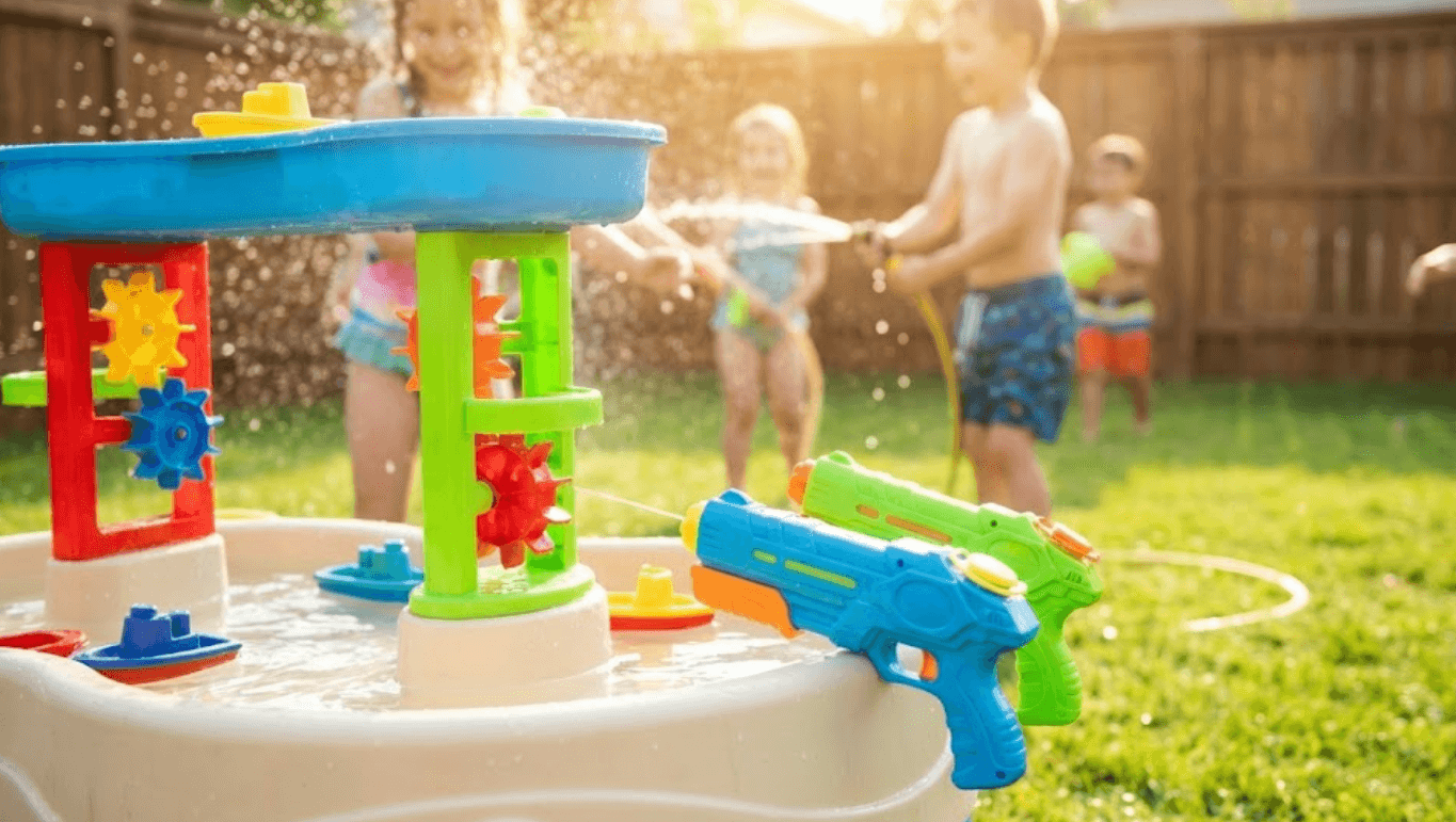 【水遊びおもちゃ】電動水鉄砲＆ウォーターテーブルおすすめ決定版！ダイソーからコストコまで「濡れる」ガジェット比較
