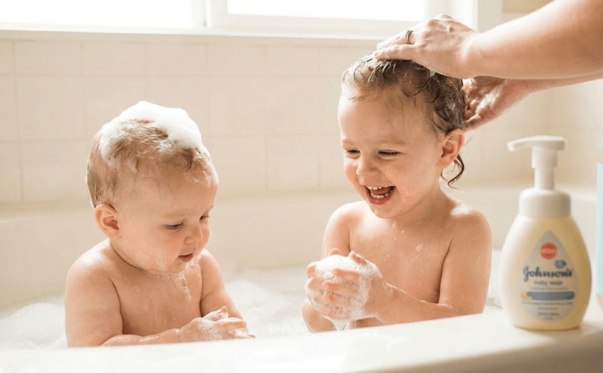 ベビーソープはいつまで使う？卒業タイミングと、わが家がアロベビーに落ち着いた理由【比較あり】